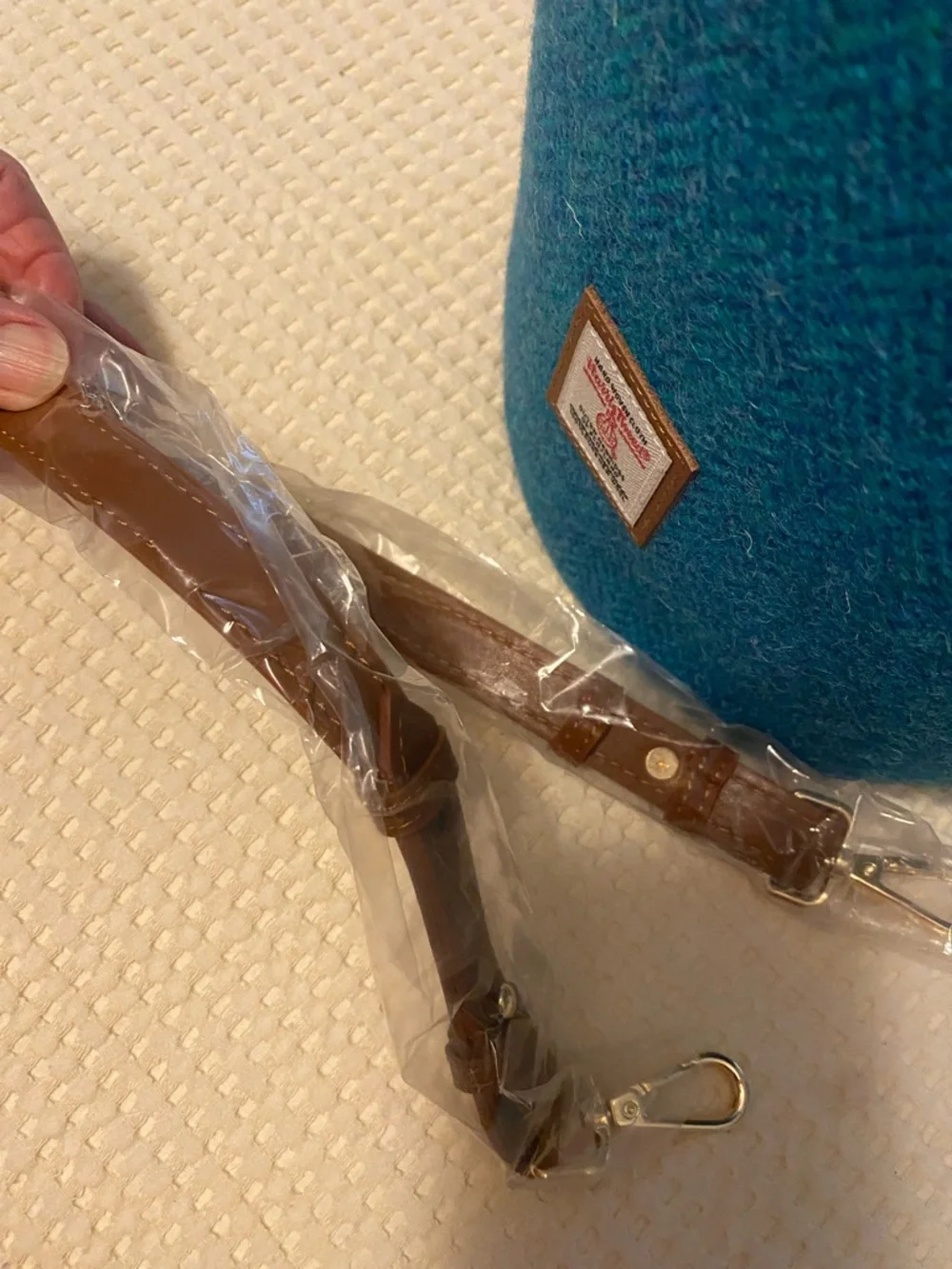 Harris Tweed Teal Wool Bucket Bag - Picture 3 of 12